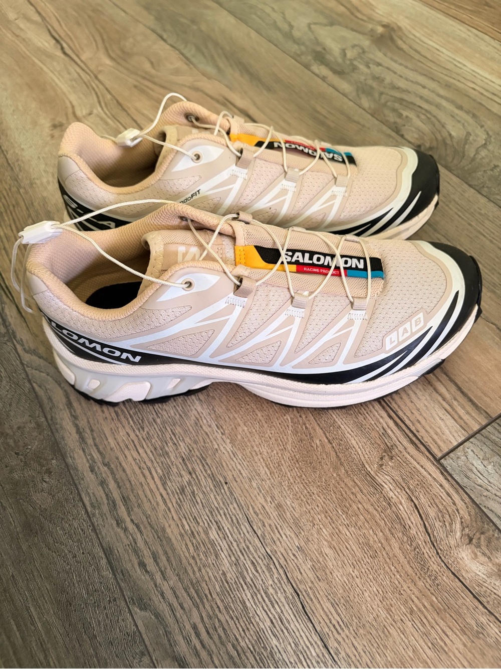 Salomon XT-6 Beige